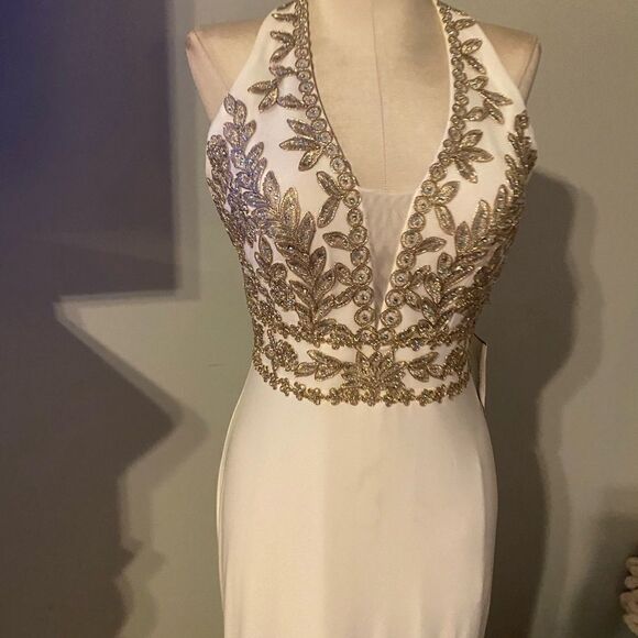 NWT Blondie Nights White gown Gold bodice accents Sz 3 - Picture 2 of 7